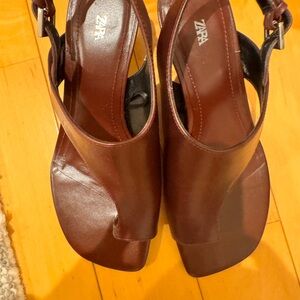 Zara Women's Dark Brown Sandals